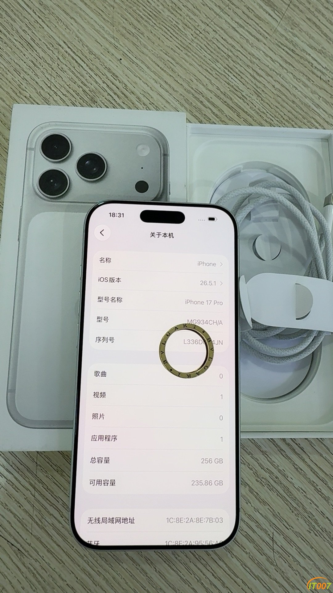 232702dm4ms232x21ldjii.JPG