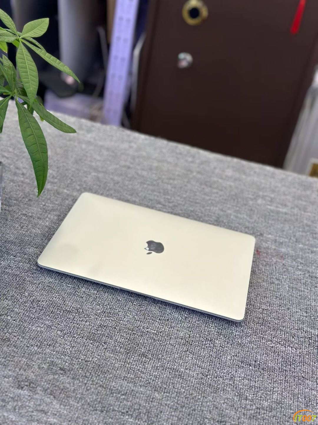 MacBook Air m1 2xxx