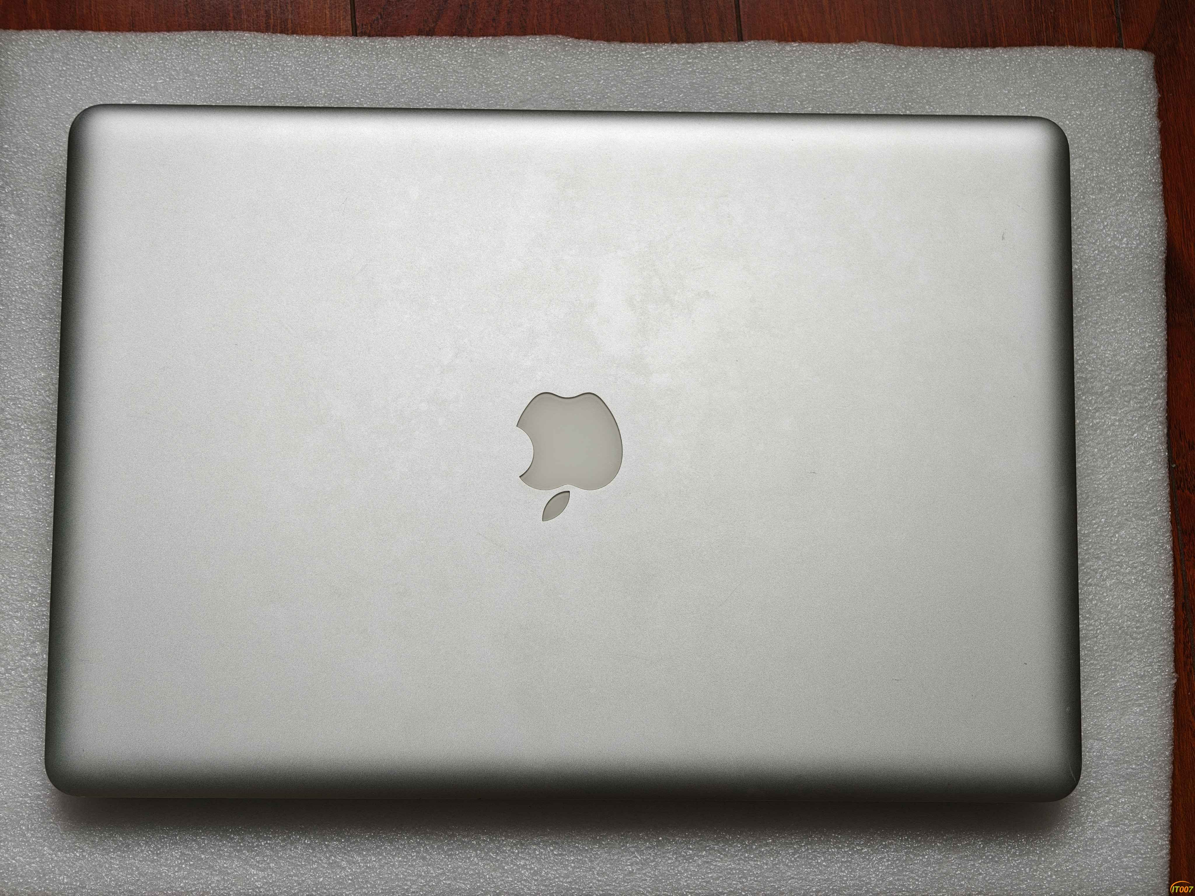 【绝版】苹果MacBook Pro、i7四核、独显、16G内存+1T硬盘=1200