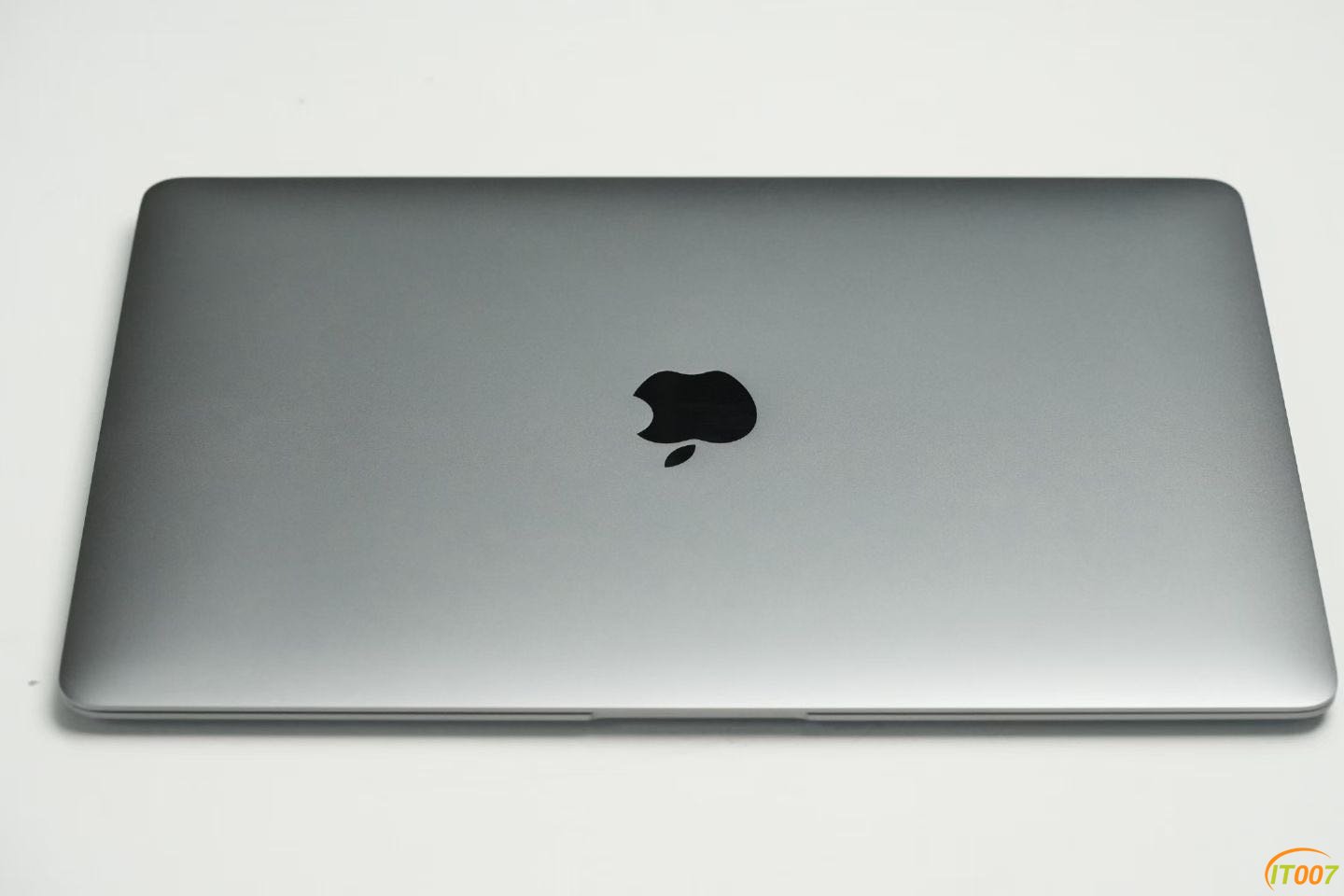 MacBook Air2020不是m1