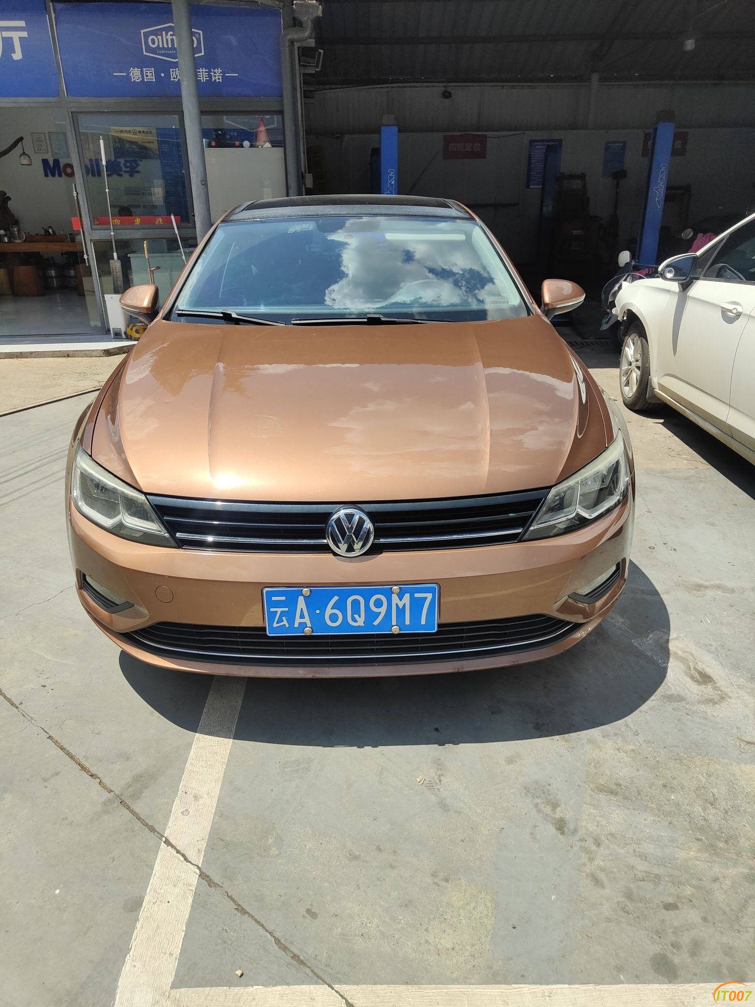 142808fii40jjj2bbdejob.jpg
