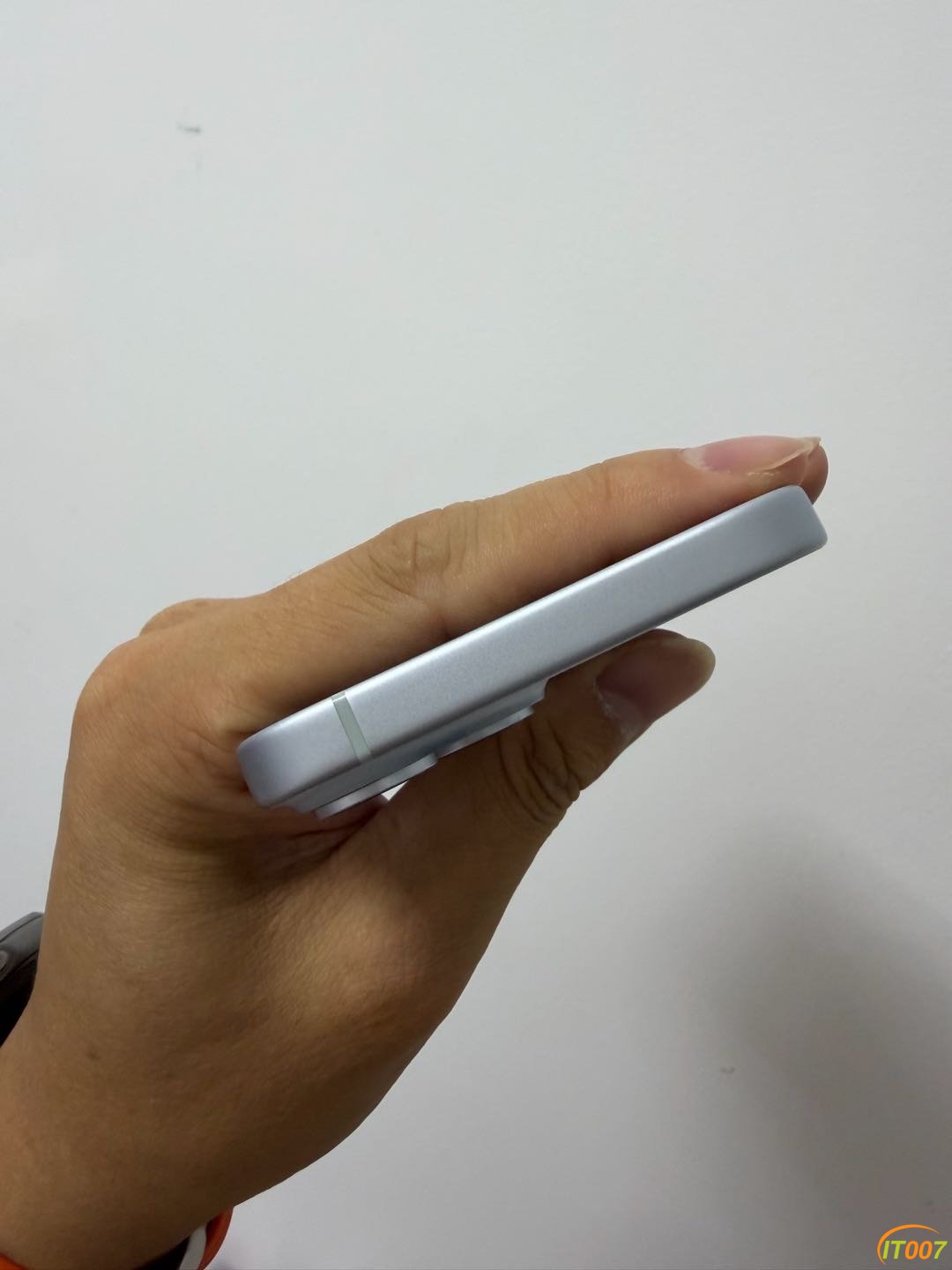 145009byl6k5lr5e55kf5p.jpg