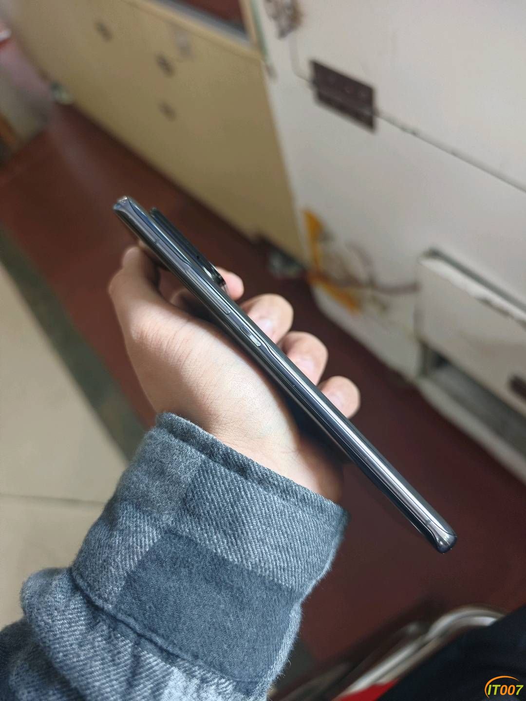 143502lg1hibt14w4t5weg.jpg