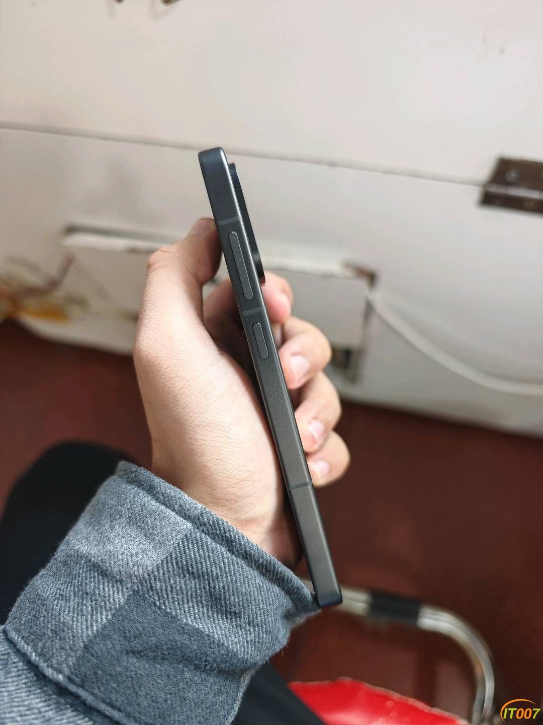 160013qmh37y0yymv3eh33.jpg