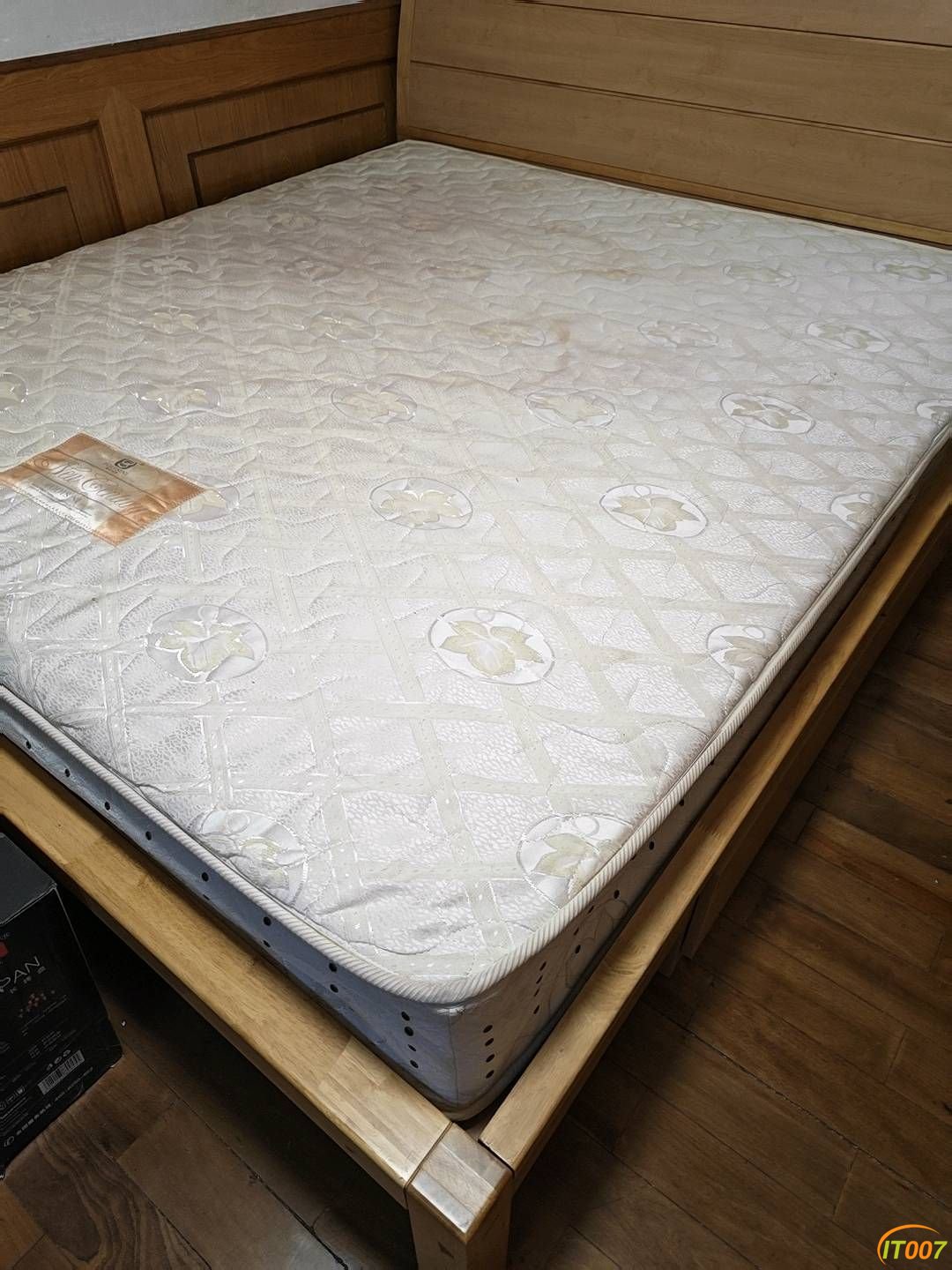 184049o6sg27h2r6pp4672.jpg