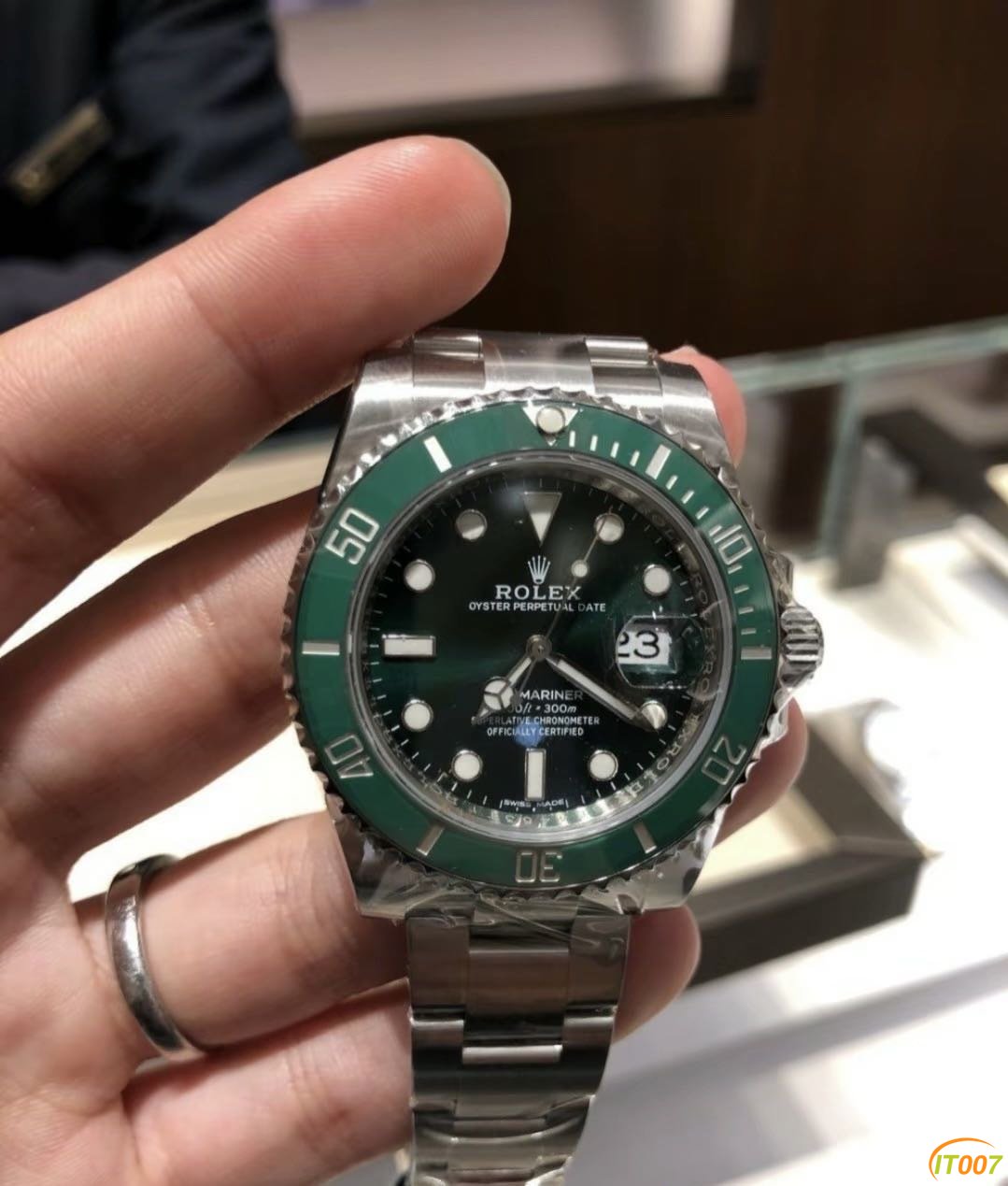163859wgkiptavgq22s155.JPG