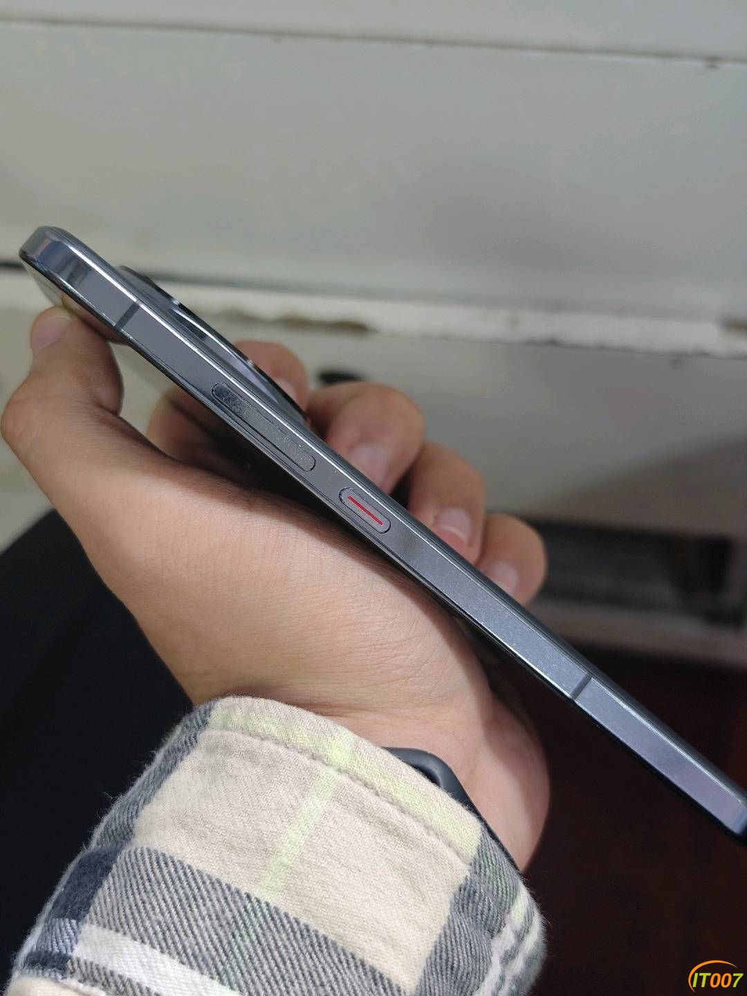 214305t5yztrefertuqife.jpg