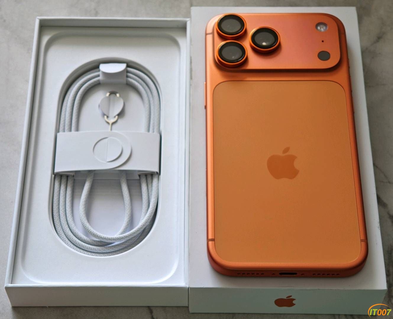 174703znwt87esnrpzc6n2.jpg