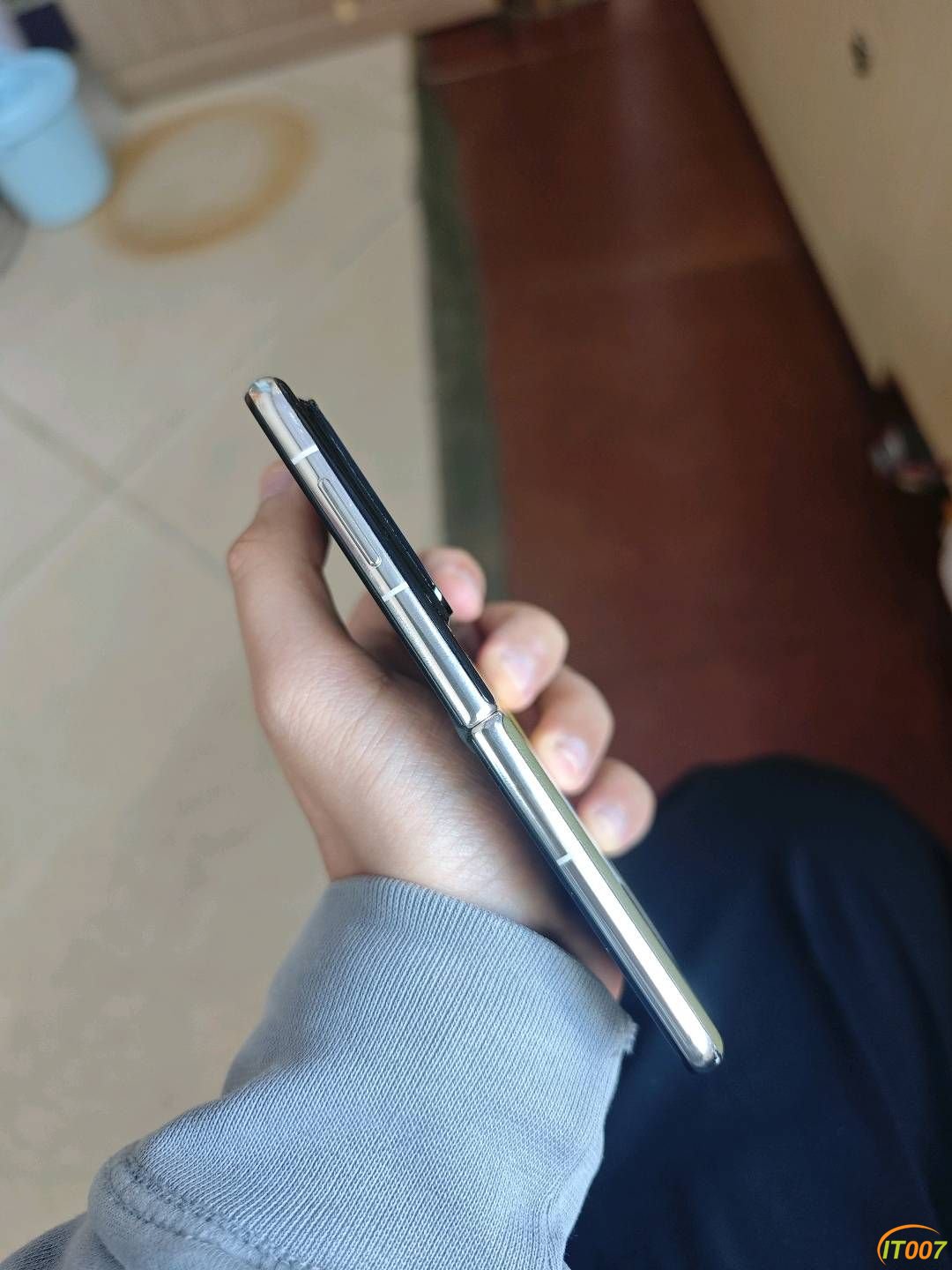 165215css7mgg5cqxchwhh.jpg