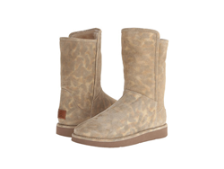 [海淘]UGG Collection Abree 女士雪地靴 意产$148.75（约￥1060）