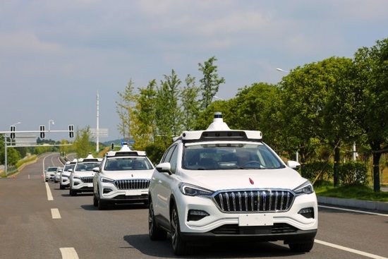 百度Apollo中标中国首个大型5G车路协同示范线