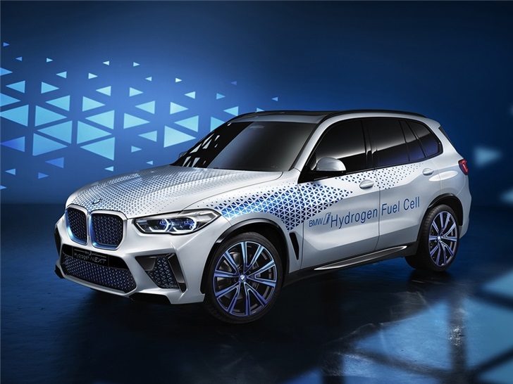 宝马氢燃料汽车i Hydrogen NEXT充满氢气只需3-4分钟，最大功率275kW