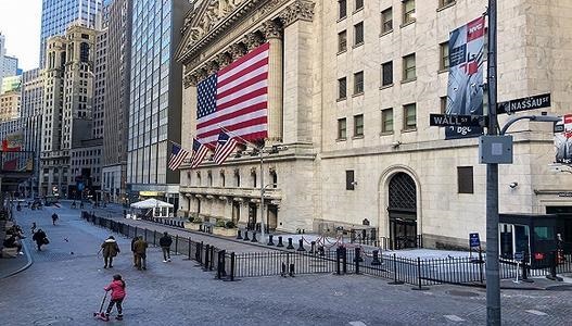 美股周一大幅反弹：苹果涨8.72%，瑞幸咖啡跌18.40%