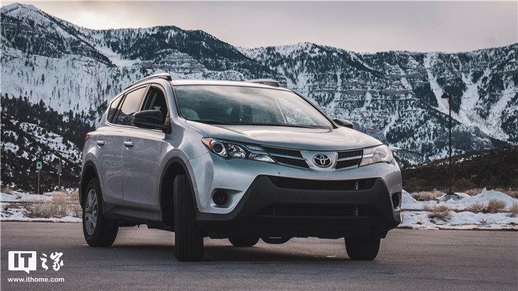 丰田RAV4全球销量突破1000万辆：将推插电式混动车