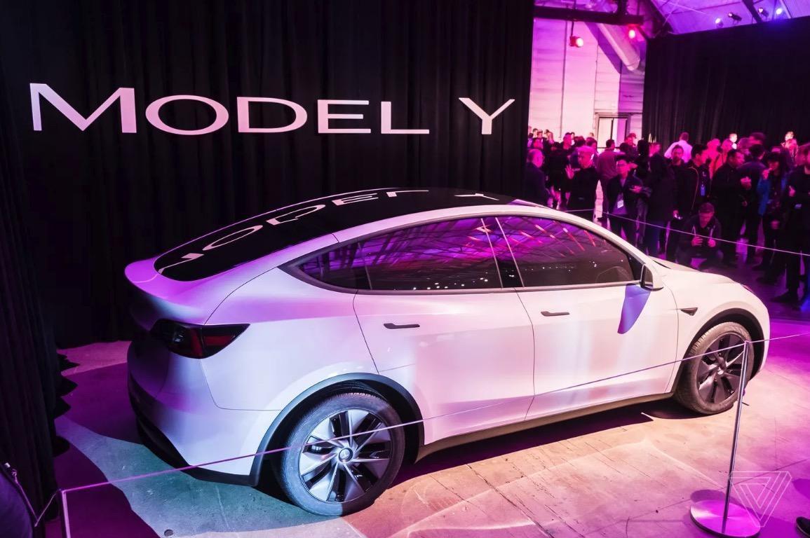 特斯拉正式开始 Model Y 国际交付，从加拿大开始