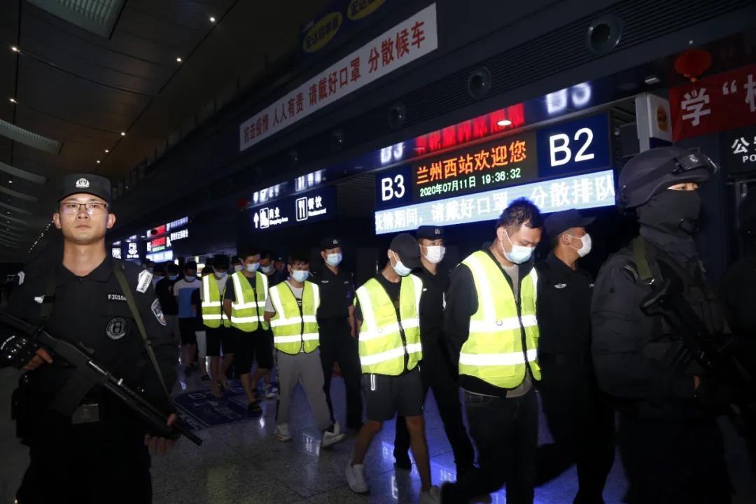 兰州警方破获一特大电信网络诈骗案，抓获犯罪嫌疑人 137 人