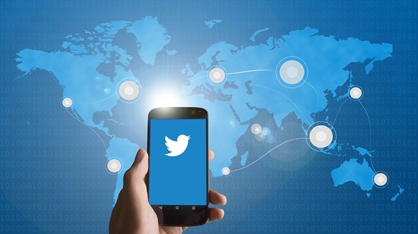 Twitter 史诗级漏洞！黑客骗到 12 万美元比特币，一半已转移