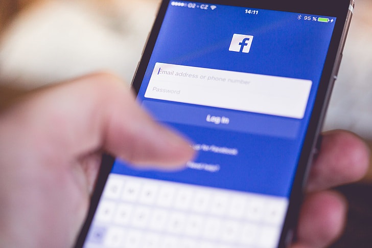 Facebook 员工可居家办公至 2021 年 7 月：补助 1000 美元