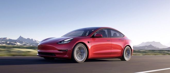 改主意：特斯拉开始向欧洲市场交付中国造 Model 3