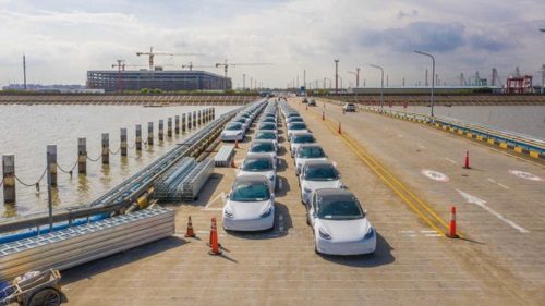 10 月特斯拉国产版 Model 3 产量大增，相较 9 月实现翻倍