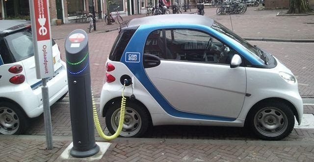 2020 年德国卖了近 20 万辆电动汽车，销量增长了三倍