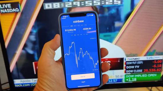 金融交易平台 Robinhood 和 Coinbase 跃居苹果应用商店前两名