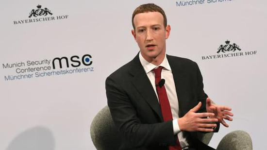宣战 Clubhouse，扎克伯格：Facebook 正开发播客和直播音频室功能