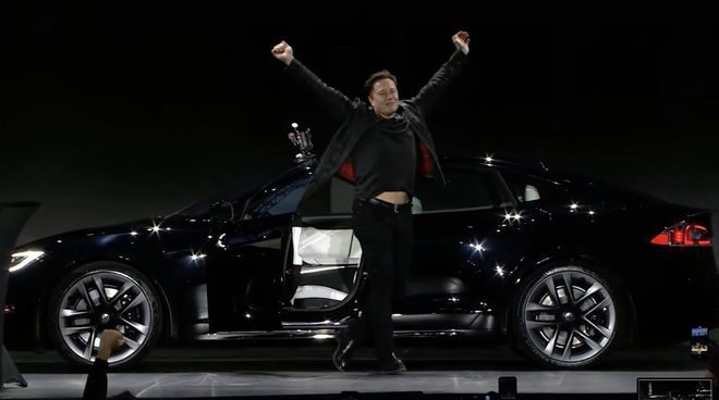 马斯克：特斯拉 Model S Plaid 比保时捷更快，比沃尔沃更安全