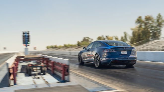 外媒实测，Model S Plaid 零百加速比特斯拉标称的“最快”还要快