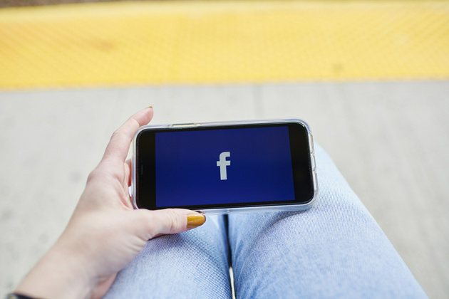 苹果 iOS 隐私新规生效导致 Facebook 用户不愿被跟踪：广告主陷入恐慌