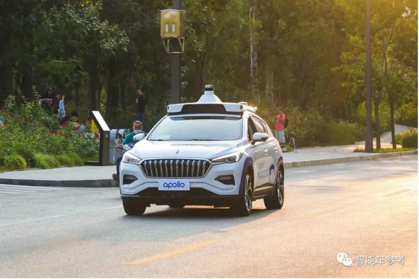 百度自动驾驶赚到了第一个 1000 万，李彦宏：RoboTaxi 最快 4 年内盈利