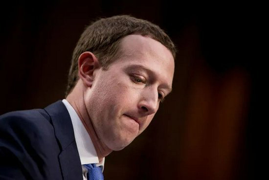 业内人士称 Facebook 问题在于扎克伯格，或遭到投资者起诉