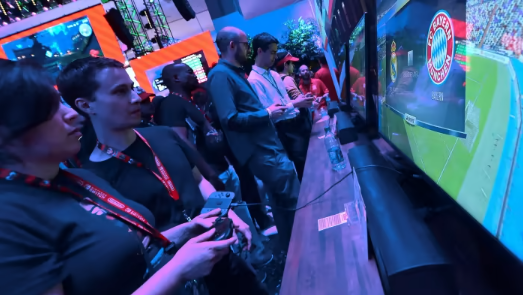 EA 宣布将结束与国际足联长达 30 年电子游戏合作，热门游戏《FIFA》将更名