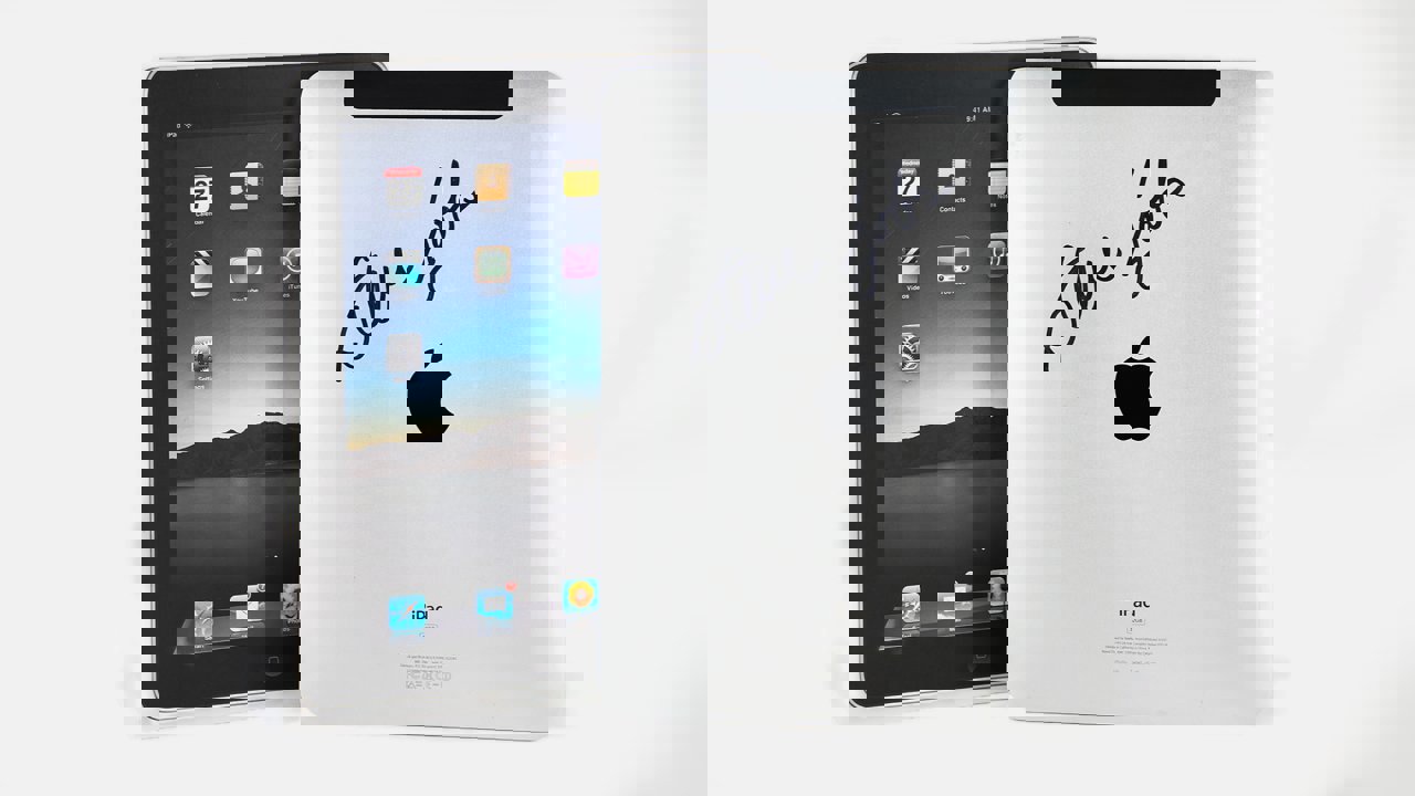 乔布斯亲笔签名的罕见 iPad 即将拍卖