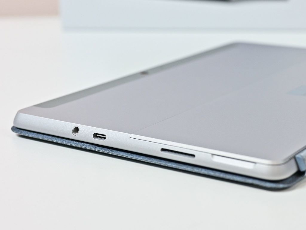 微软 Surface Go 4 规格信息曝光：配英特尔 N200 处理器，10 月发货