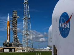 NASA 与 SpaceX 被曝因登月计划推迟而关系紧张