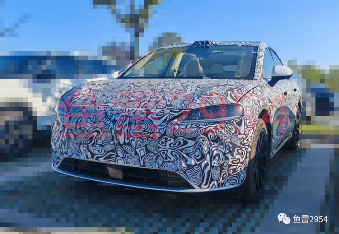 奇瑞跨界 SUV 新车谍照亮相：预计为智界 S9，将搭载华为电机