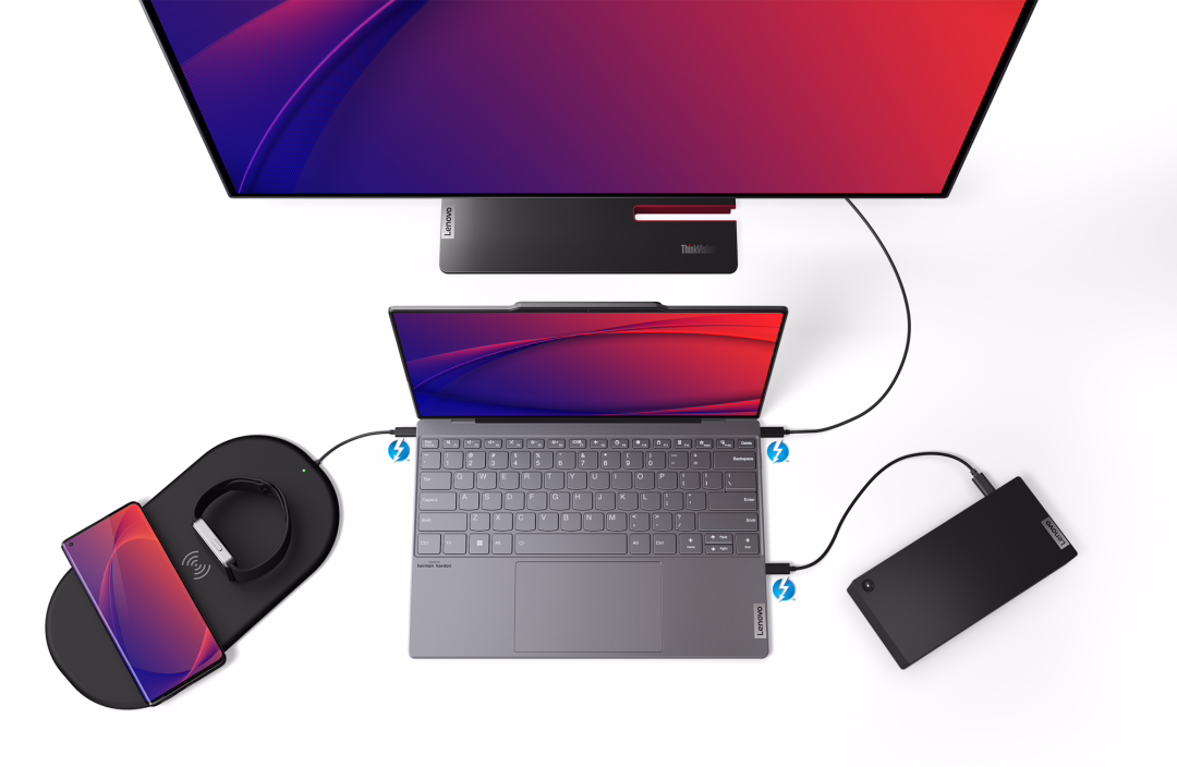 联想 ThinkBook X 系列 13.5 英寸笔记本亮相 CES 2024:酷睿 Ultra、概念版 A 面彩色墨水屏可自定图案