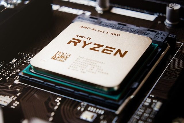 芯片巨头 AMD 强势复苏，PC 和服务器市场表现强劲