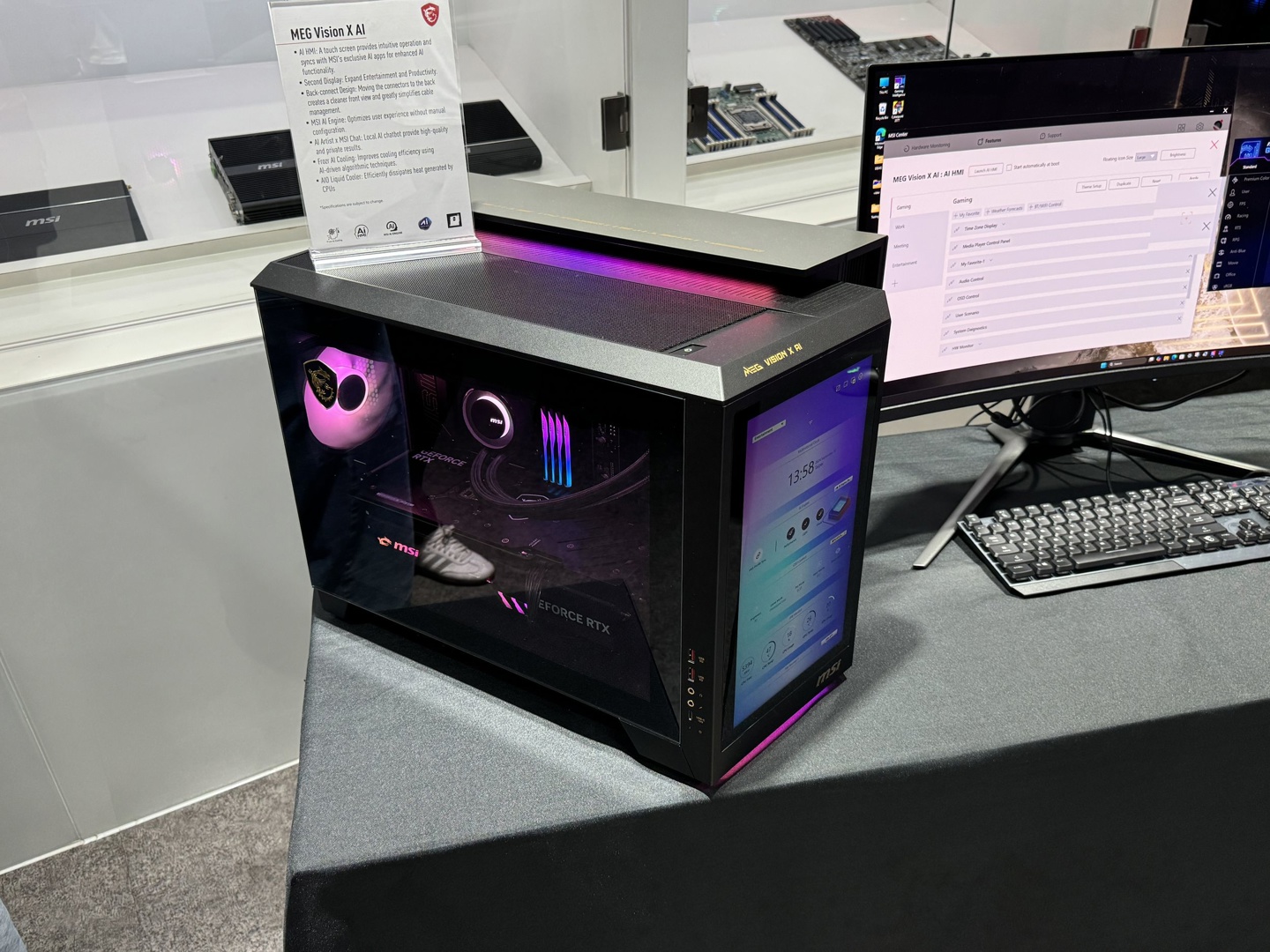 微星展示 MEG Vision X AI 整机，消息称明年一月起推 RTX 50 版