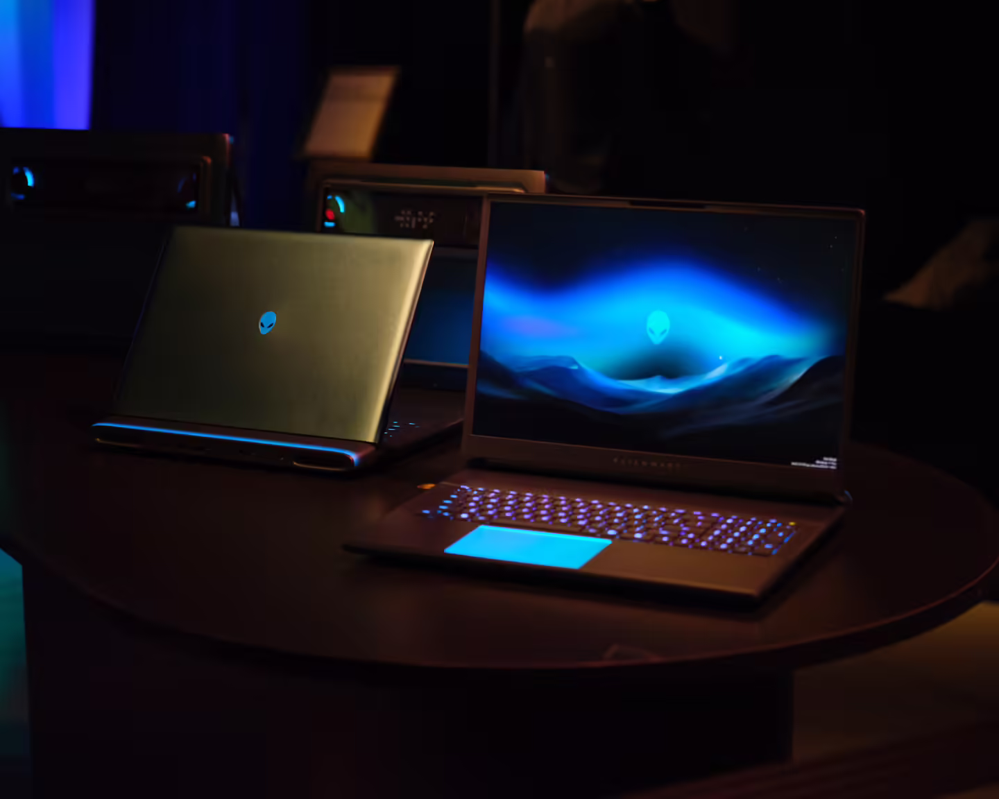 英伟达全新 RTX 5080 移动显卡跑分首曝：OpenCL 测试相较 4090 强 6% ...
