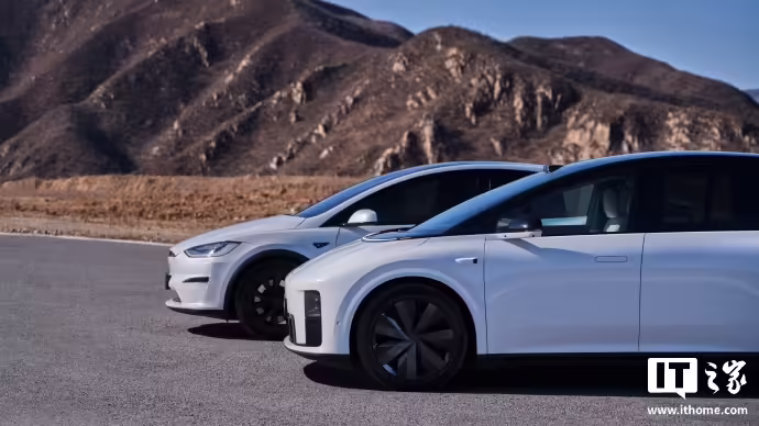 理想 i8 纯电 SUV 侧面照公布，对比特斯拉 Model X 设计大不同