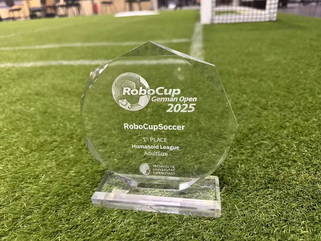 国产人形机器人 9:0 德国队夺冠 RoboCup 2025 德国足球公开赛
