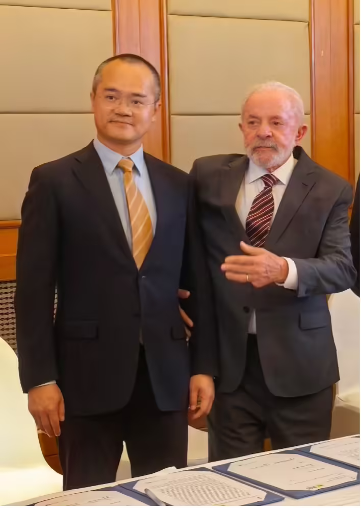 美团 Keeta 宣布进入巴西市场：王兴与巴西总统卢拉合影，达成 10 亿美元投资协议 ...