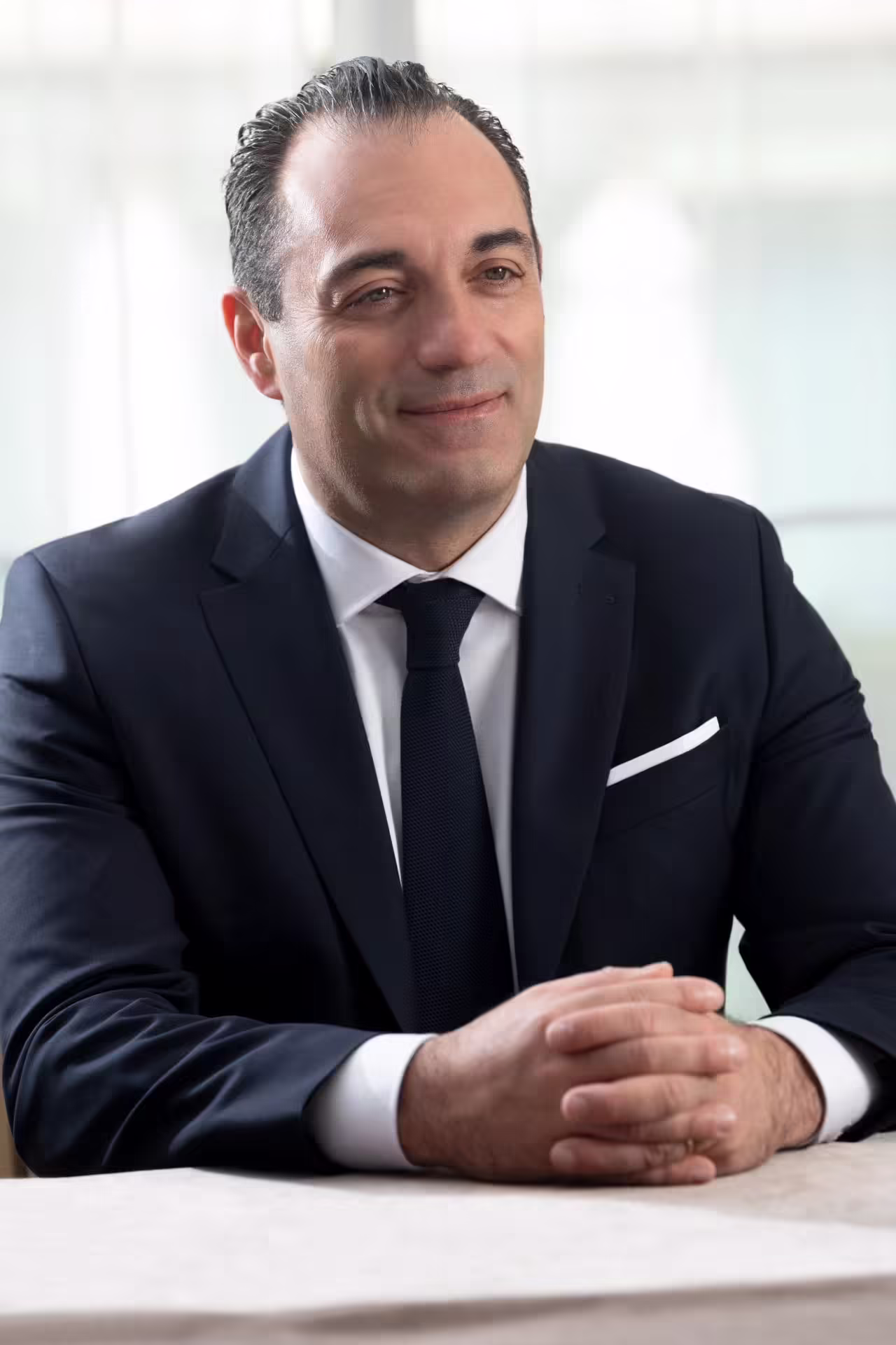 职位空缺半年后，欧洲汽车巨头 Stellantis 迎来新任 CEO