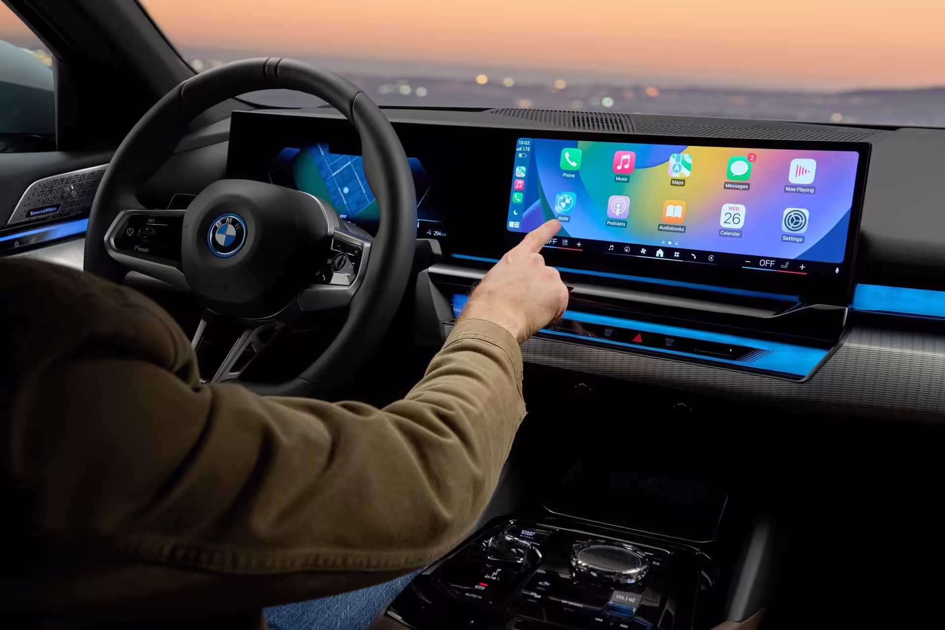 宝马称苹果 CarPlay Ultra“没那么令人兴奋”，坚信自家 iDrive 系统更强大 ...