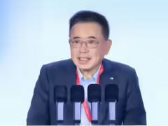 李东生卸任 TCL 科技 CEO 并继续担任公司董事长，王成接任