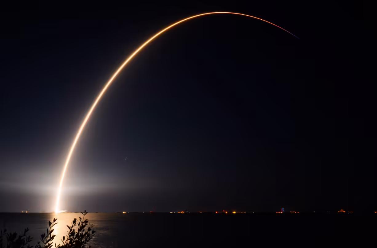 SpaceX 布局大型 IPO：欲提前被纳入主要股指，推动股价上涨