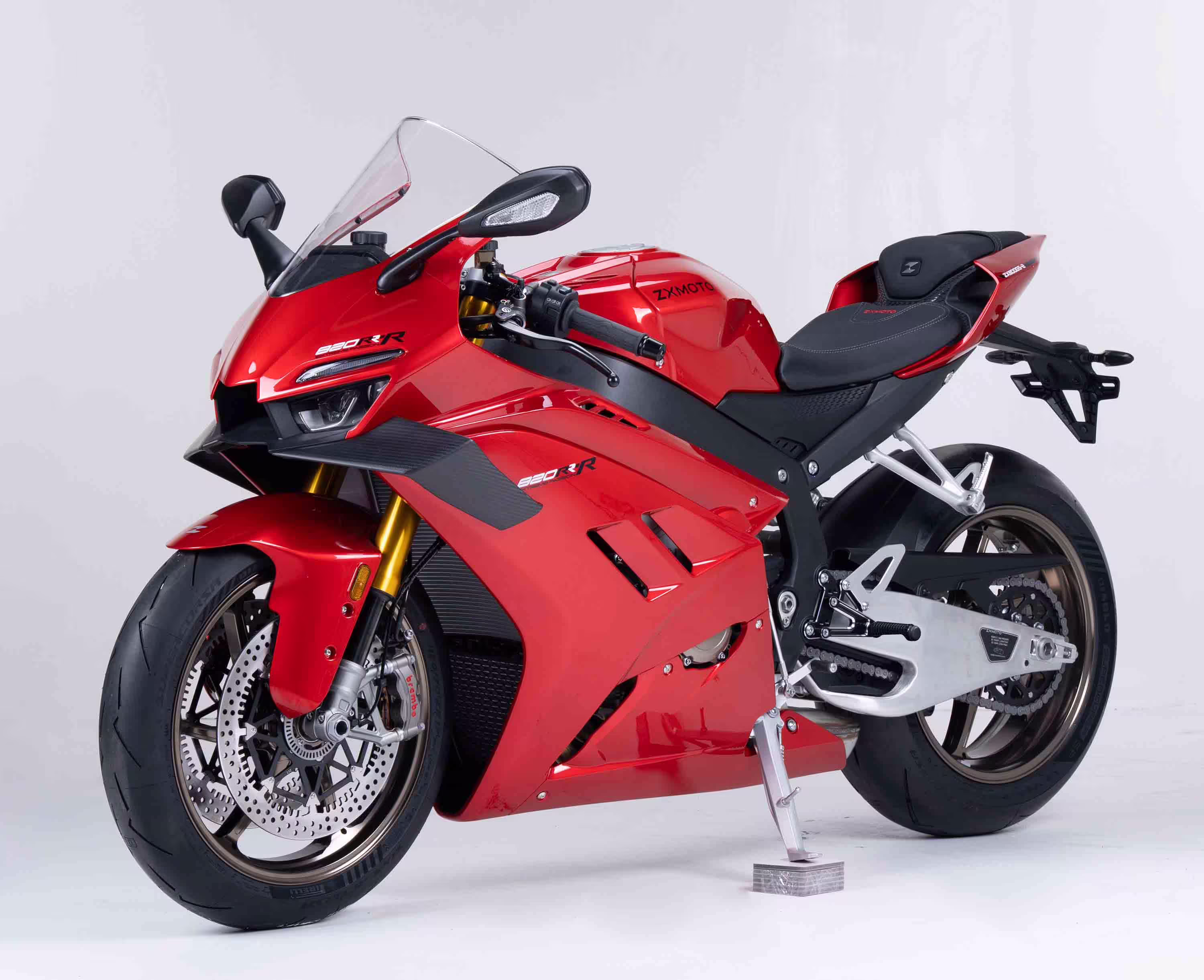 张雪 820RR 高配版