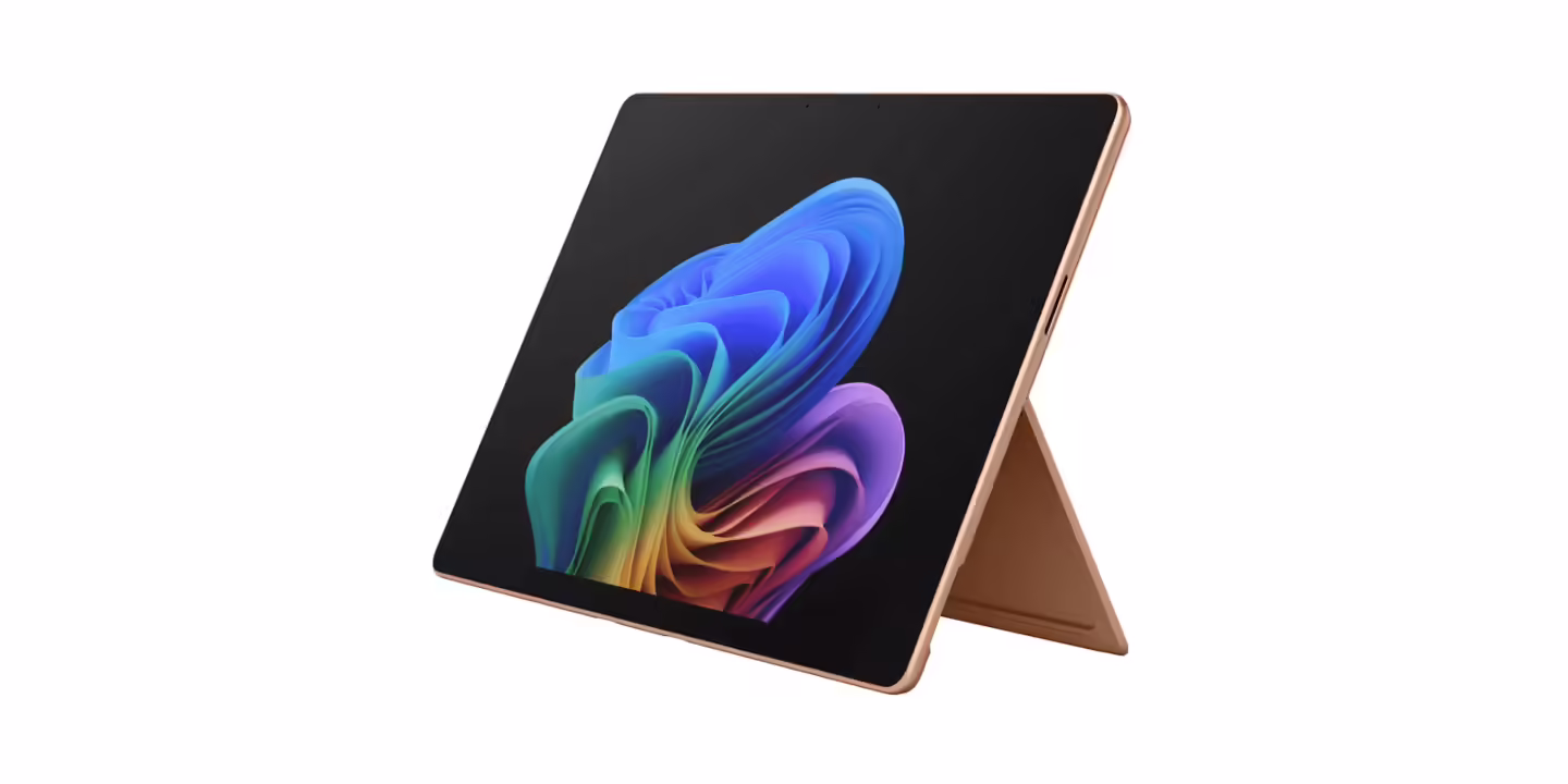 微软 Surface Pro 第 12 版宣传图曝光：骁龙 X2 Elite 芯片、续航增 10% ...